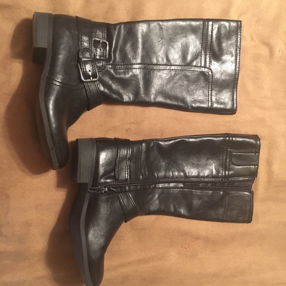 Good boots, just out grown